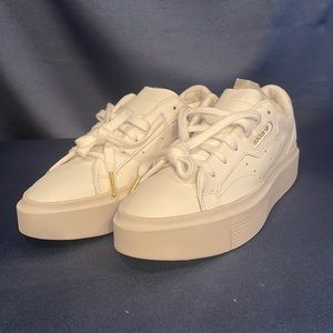 ADIDAS SUPER SLEEK- white sneaker